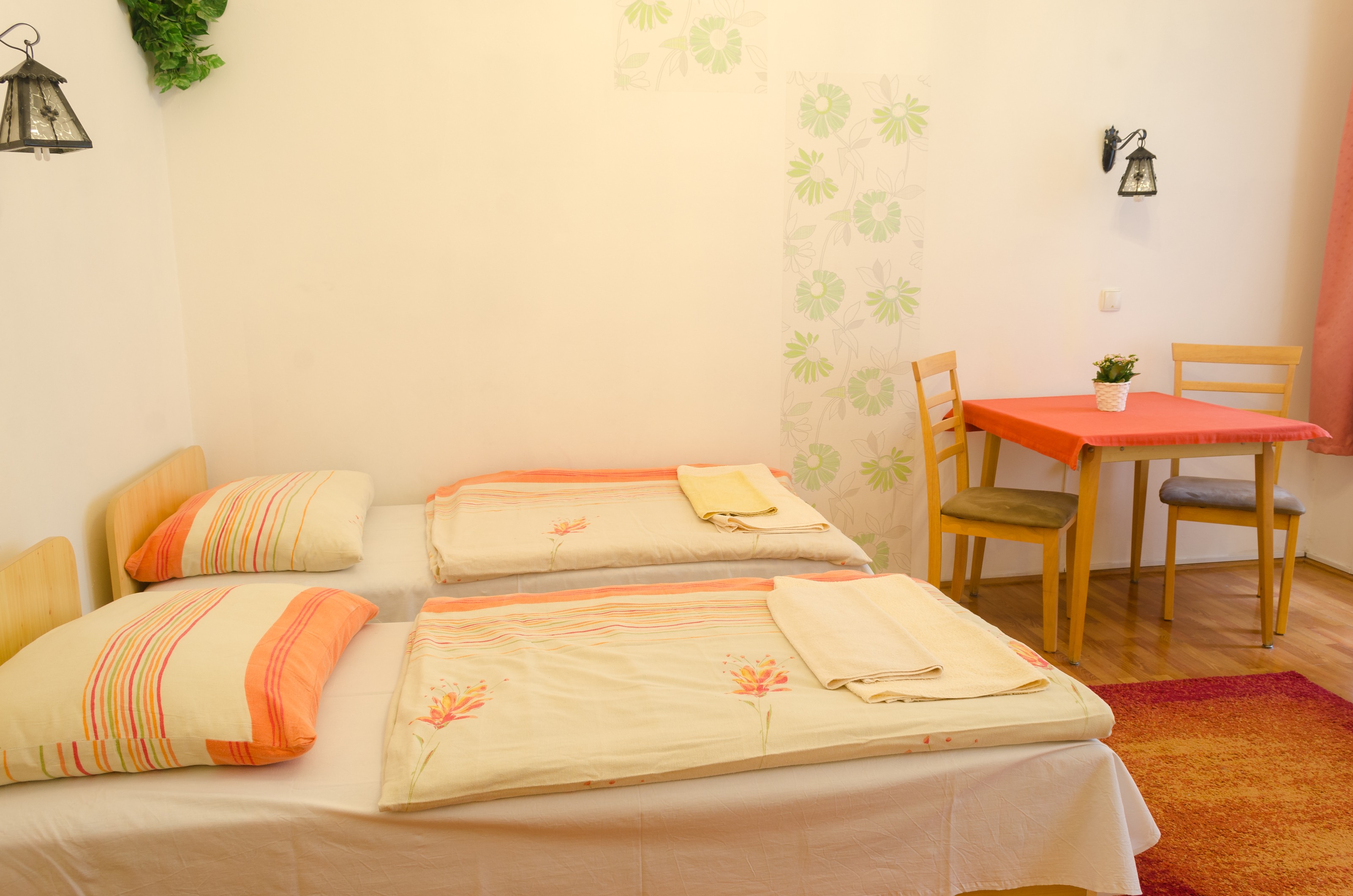 Apartamenty z trzema sypialniami w Budapeszcie w dzielnicy pałacowej , również do wynajęcia dla studentów